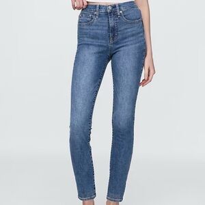 Gap Women’s High Rise True Skinny Jeans Size 31 (12Regular) Denim Medium Wash